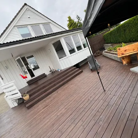 Hus Til Leie Under Ons Apartment *